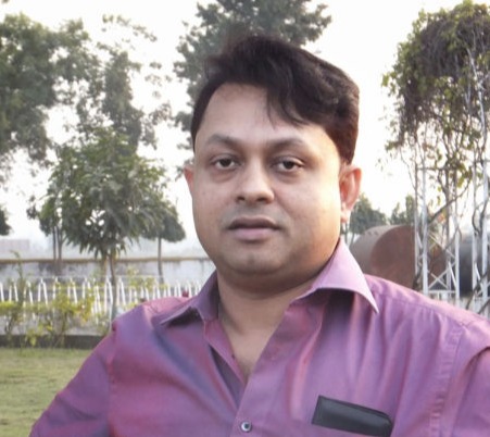 Dr Shourjendra Datta – Kalkuta, Indie